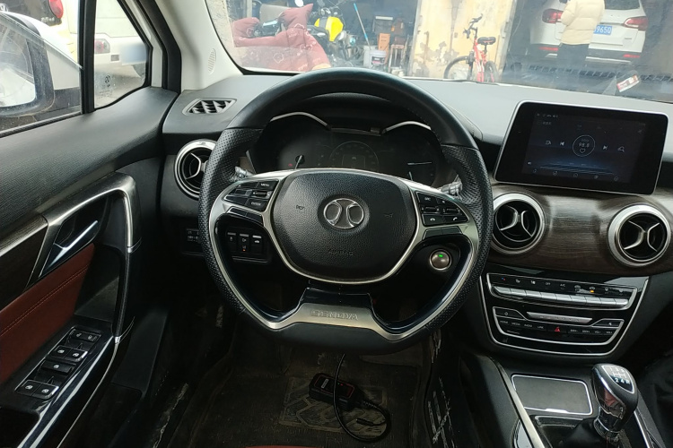 北京汽车 绅宝D50 2019款 1.5L 手动尊贵版 国VI中控内饰13