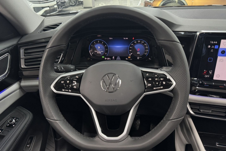 大众 途昂 2025款 380TSI 四驱出众版中控内饰7005