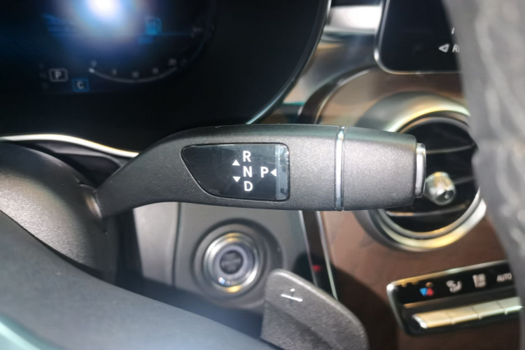 奔驰GLC 2022款 改款 GLC 300 L 4MATIC 动感型局部细节18