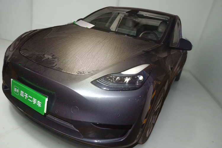 特斯拉 Model Y 2022款 改款 后轮驱动版车身外观1