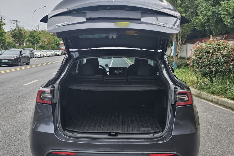 特斯拉 Model Y 2022款 改款 后轮驱动版车身外观6009