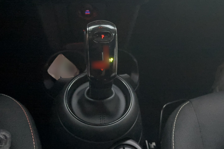 MINI 2022款 1.5T ONE局部细节18