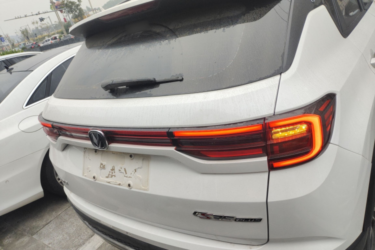 长安CS35PLUS 2022款 1.6L 手动豪华版车身外观6004