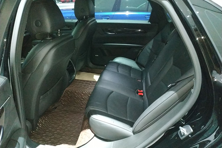 凯迪拉克CT6 2022款 28T 豪华型中控内饰7004