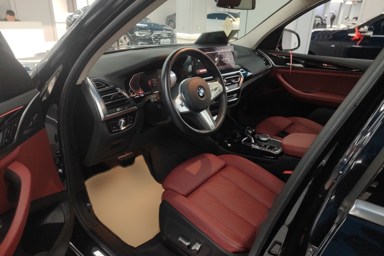 宝马X3 2022款 改款 xDrive25i M运动套装中控内饰7003