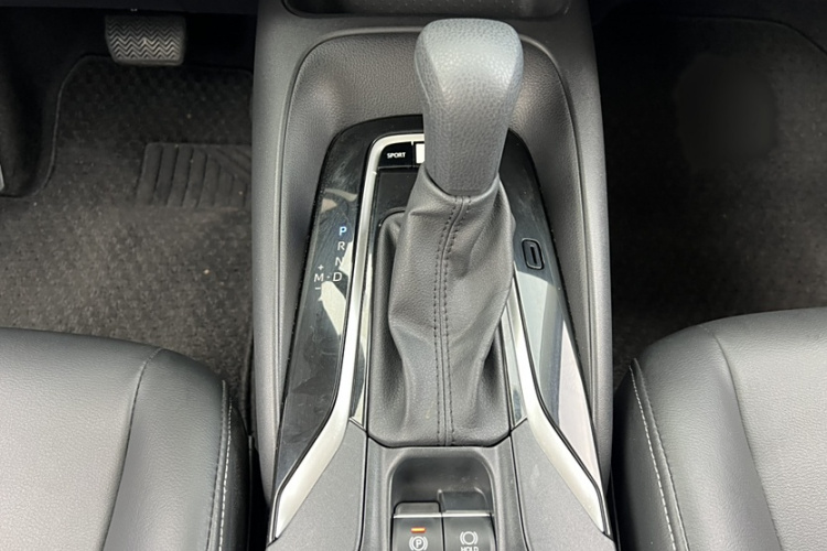 丰田 卡罗拉 2021款 TNGA 1.5L CVT先锋版局部细节18