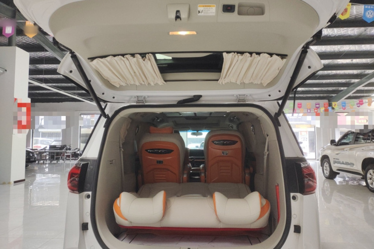 别克GL8 2022款 ES陆尊 653T 舒适型机舱底盘23