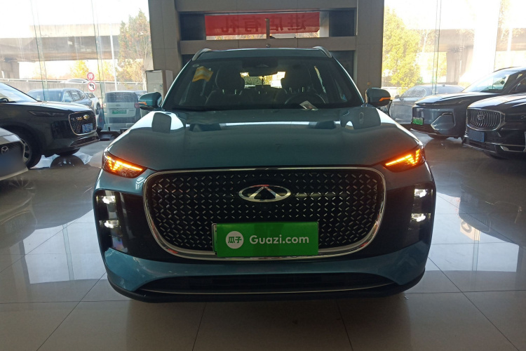 奇瑞 瑞虎8 PLUS C-DM 2025款 1.5T 116km 尊贵型 5座车身外观2