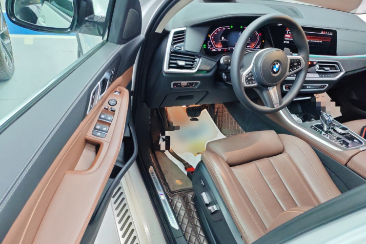 宝马X5(进口) 2022款 xDrive30i M运动套装中控内饰7003