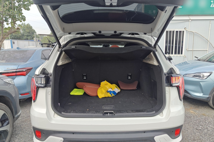 领克01 EM-P 2018款 1.5T PHEV 劲Pro 国V局部细节23