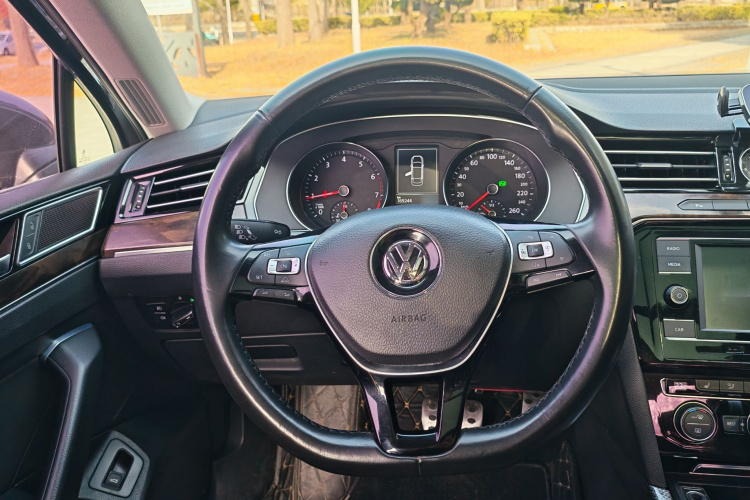 大众 迈腾 2017款 380TSI DSG 豪华型局部细节13