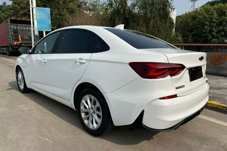 雪佛兰 科鲁泽 2023款 1.5L 双离合乐享版车身外观6005