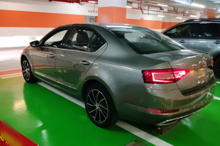 斯柯达 明锐 2019款 TSI280 DSG豪华版车身外观4