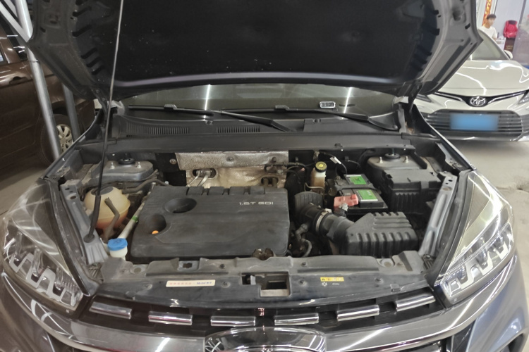 奇瑞 瑞虎8 2019款 1.6TGDI 自动精英型机舱底盘24