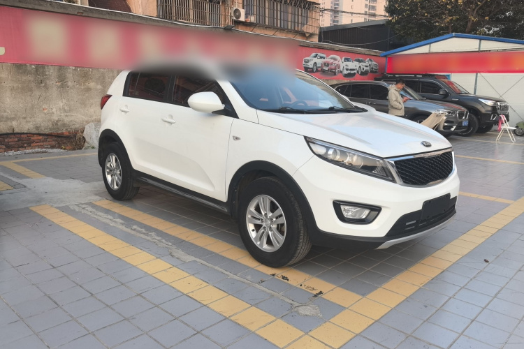 起亚 智跑 2016款 2.0L 自动两驱版GL车身外观3