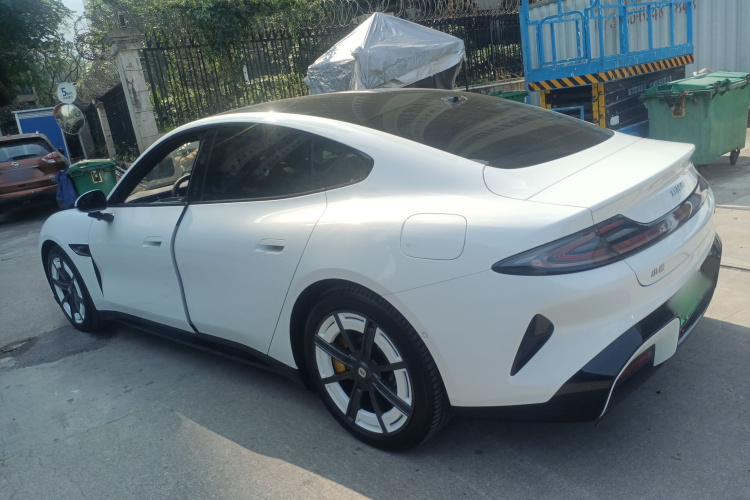 小米汽车 小米SU7 2024款 四驱Max创始版车身外观4