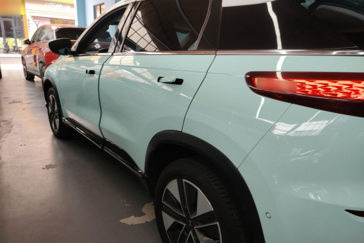 小鹏G3 2021款 G3i 520N车身外观4