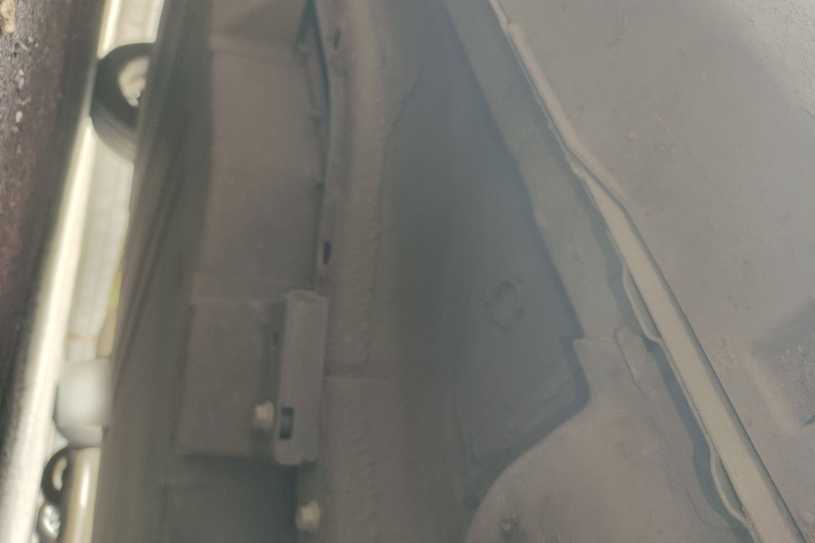 哪吒汽车 哪吒V 2022款 潮 400 Lite局部细节9001