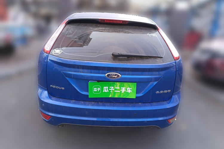 福特 福克斯 2013款 两厢经典 1.8L 手动基本型车身外观6