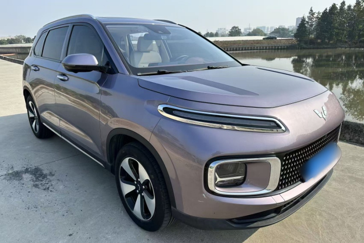 五菱汽车 五菱星云 2023款 2.0L DHT 旗舰版车身外观6002