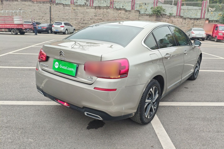 雪铁龙C5 2017款 350THP 自动豪华型车身外观7