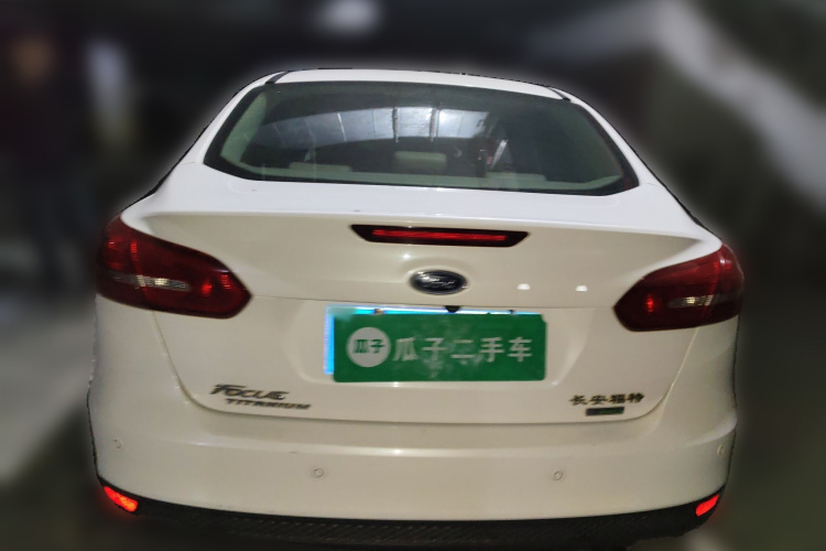 福特 福克斯 2015款 三厢 EcoBoost 180 自动旗舰型车身外观6004