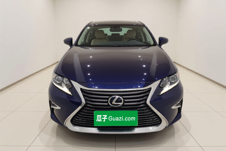 雷克萨斯ES 2015款 200 精英版车身外观2