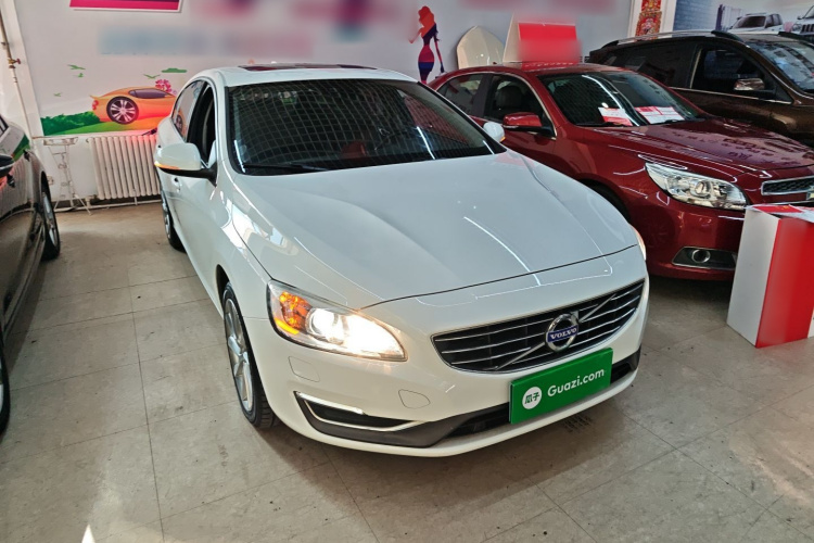 沃尔沃S60 2015款 S60L 2.0T 智远版车身外观6002