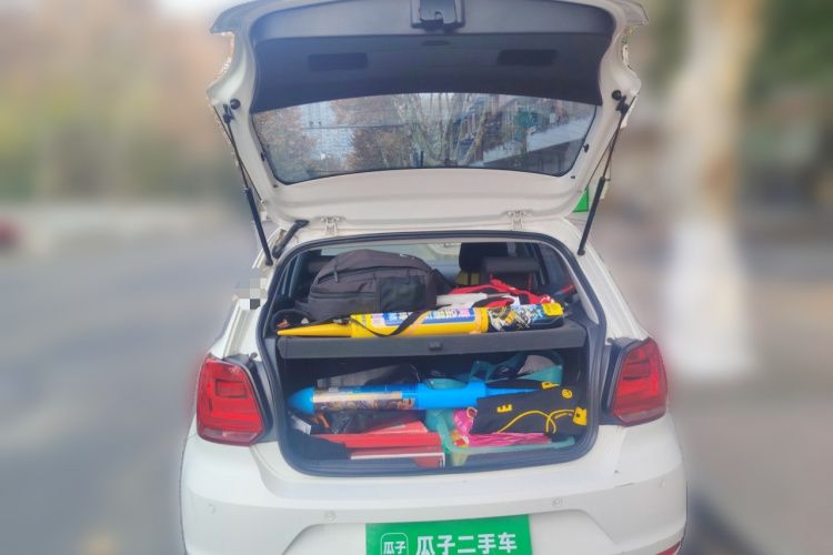 大众 Polo 2016款 1.4L 自动风尚型中控内饰23