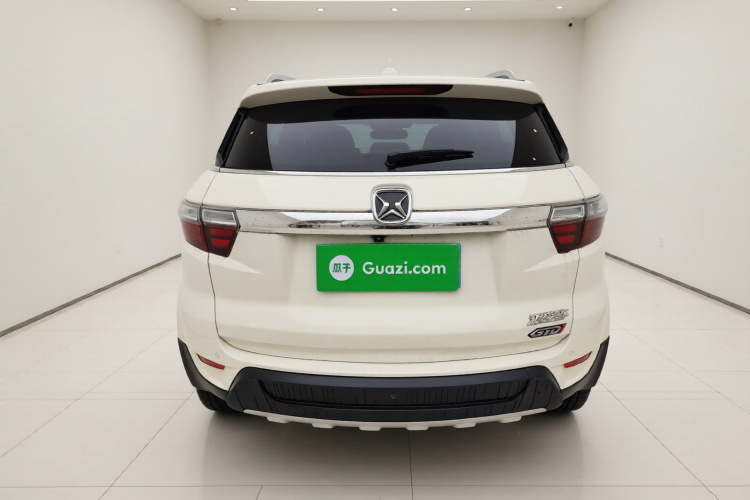 江铃 驭胜S330 2016款 1.5L GTDi 自动两驱尊贵版车身外观6