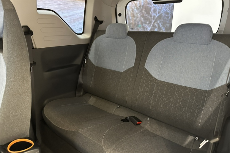 吉利银河 2024款 熊猫mini 200km 耐力熊局部细节13