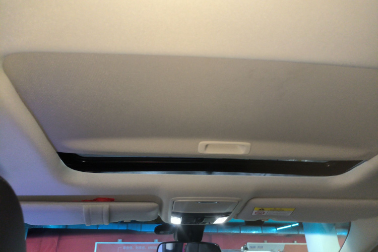 本田 奥德赛 2022款 2.0L e:HEV 锐·领享版中控内饰22