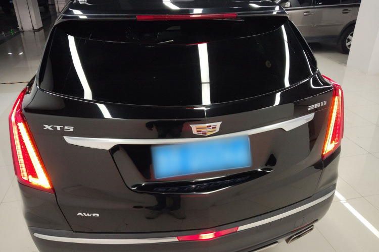 凯迪拉克XT5 2016款 28T 四驱豪华型车身外观6