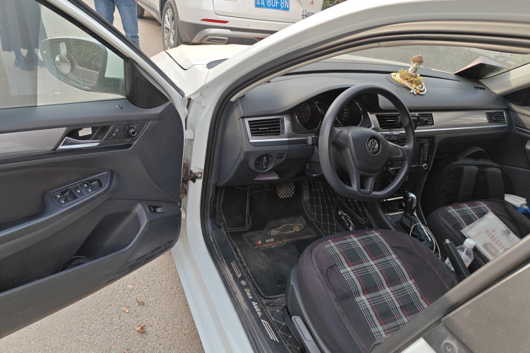 大众 宝来 2018款 1.5L 自动时尚型中控内饰7003