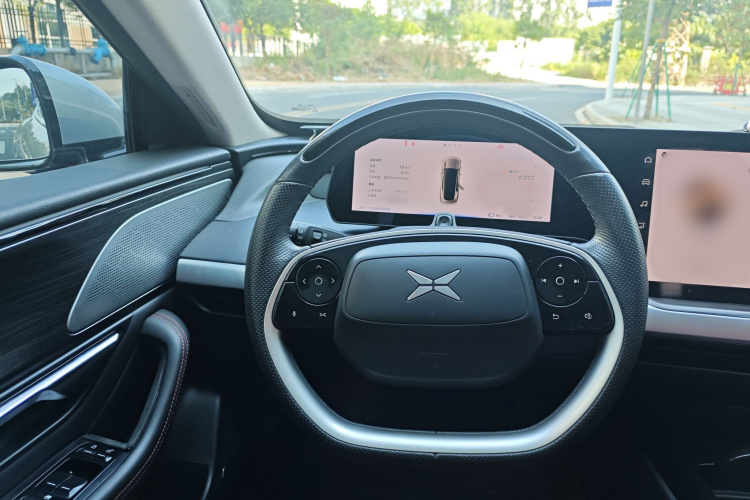 小鹏P7 2022款 670N+中控内饰7006