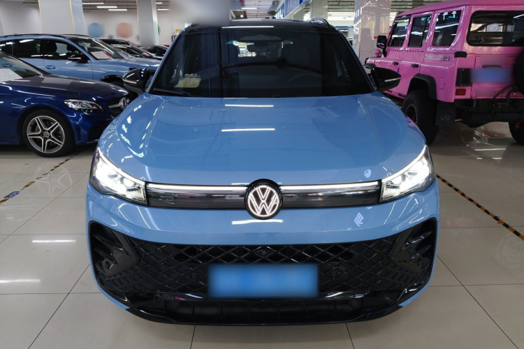 大众 途观L 2024款 PRO 380TSI 四驱R-Line智尊版车身外观2