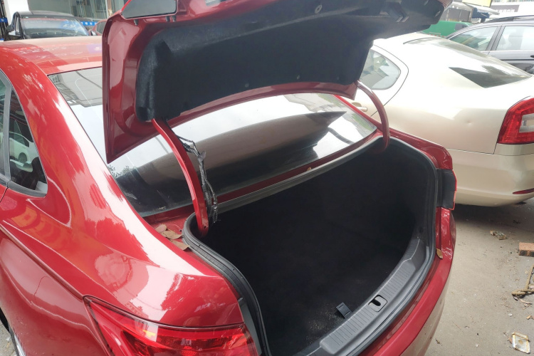 别克 英朗 2016款 15N 自动精英型局部细节23