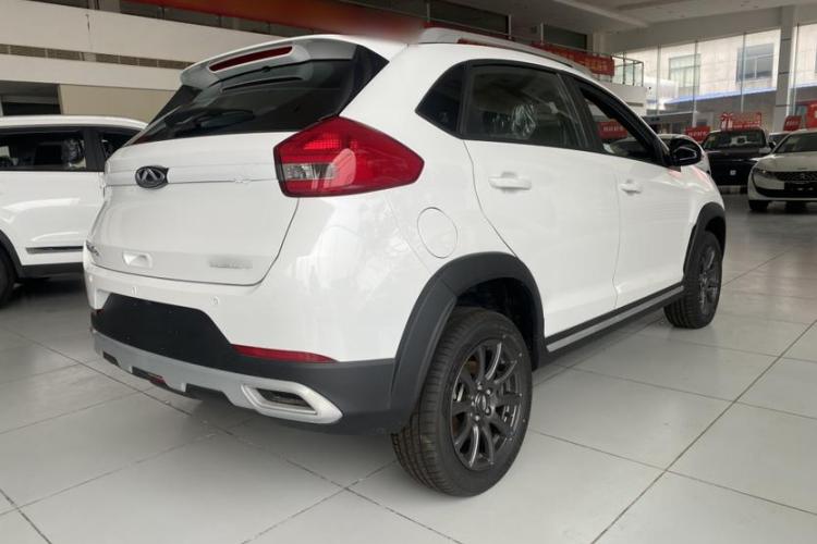 奇瑞 瑞虎3X 2023款 1.5L CVT新动版车身外观6006