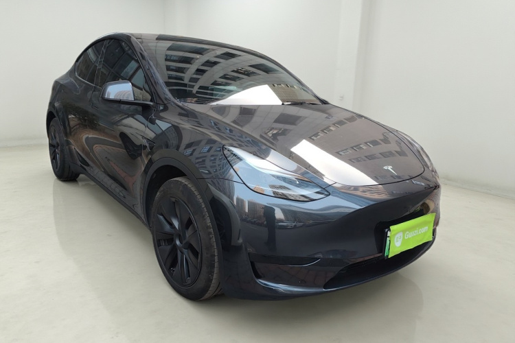 特斯拉 Model Y 2024款 后轮驱动版车身外观3