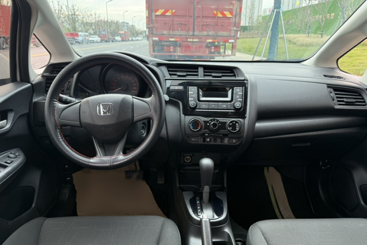 本田 飞度 2018款 1.5L CVT舒适版中控内饰7002