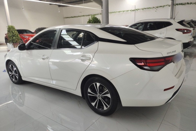 日产 轩逸 2021款 1.6L XL CVT悦享版车身外观4