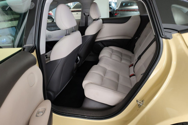 智己汽车 智己L6 2024款 Max 超强性能版中控内饰21