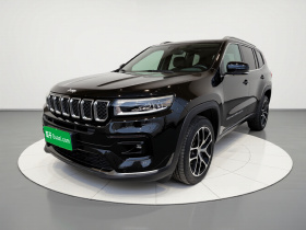 Jeep 大指挥官 2022款 2.0T 四驱豪华版