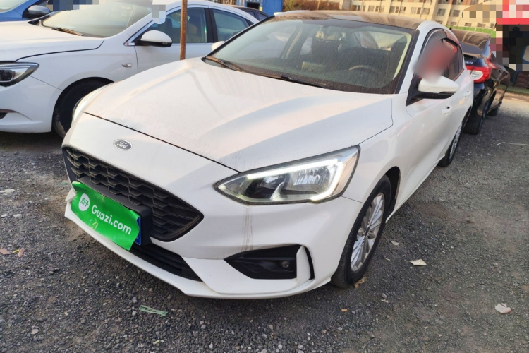 福特 福克斯 2020款 三厢 1.5L 自动锋跃型车身外观1