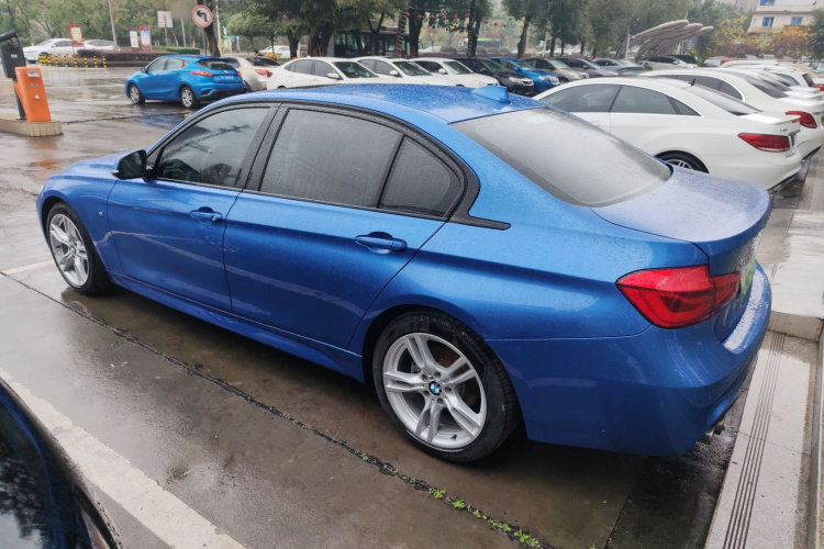 宝马3系 2019款 320Li M豪华套装车身外观4