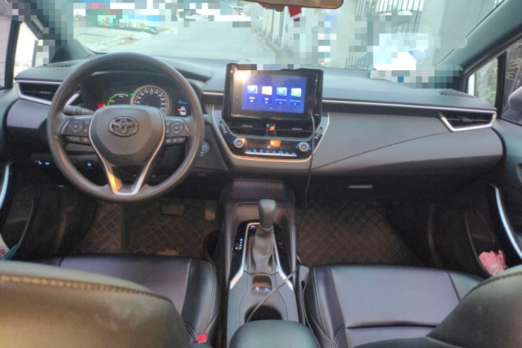 丰田 雷凌 2022款 双擎 1.8H E-CVT领先版中控内饰12