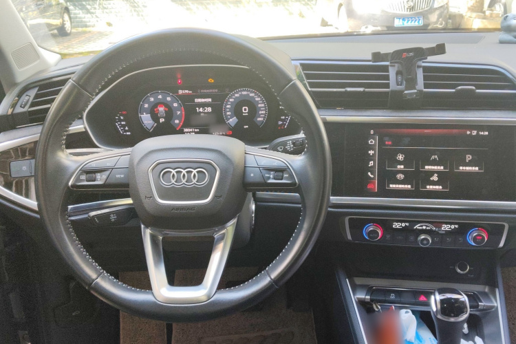 奥迪Q3 2019款 35 TFSI 进取动感型中控内饰7002