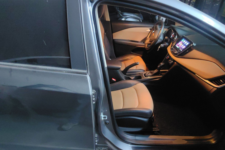 雪佛兰 科鲁泽 2022款 320 自动悦享天窗版局部细节41