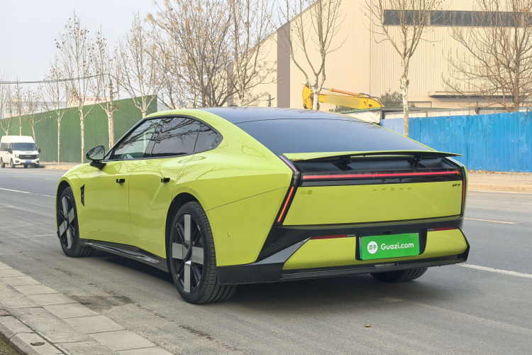 小鹏P7 2025款 750 四驱高性能 Ultra车身外观6006