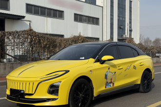 红旗E-QM5 2022款 431km 充电乐享版